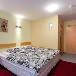 Topaz 3*